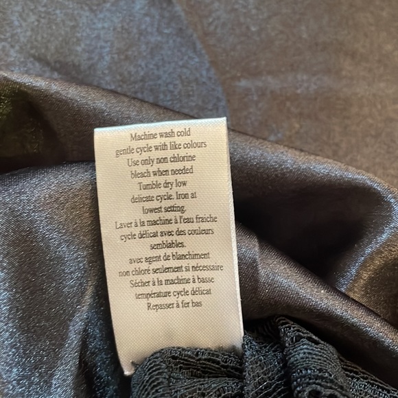 Sexy satin and lace slip new without tags - Picture 13 of 14